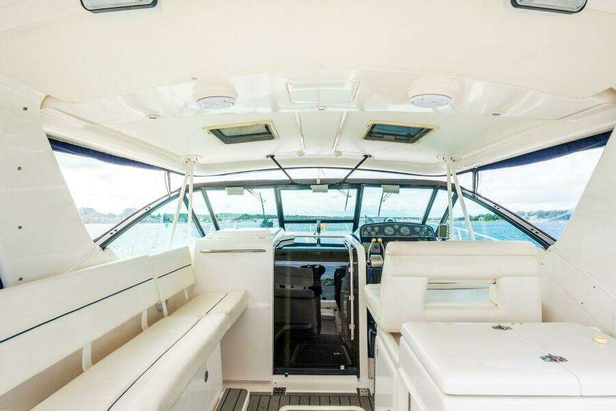 2002 Tiara Yachts 35 Open