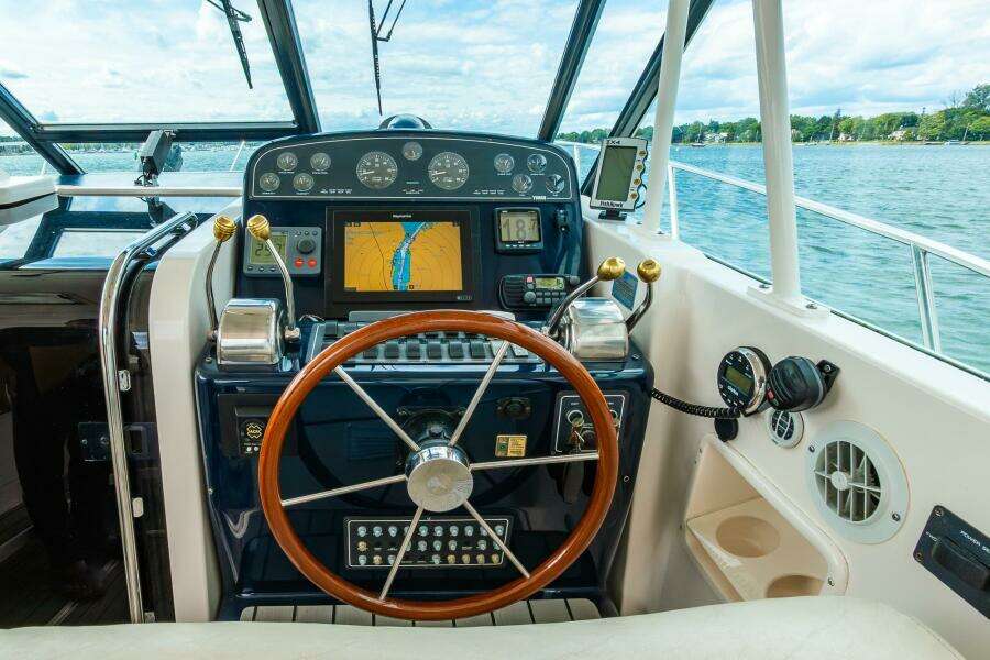 2002 Tiara Yachts 35 Open