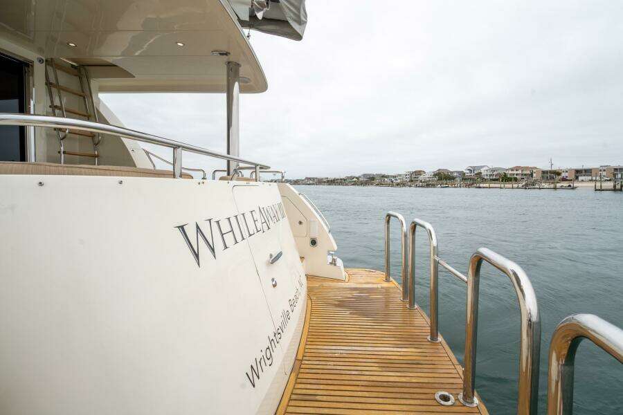 2008 Hampton 630 Pilothouse