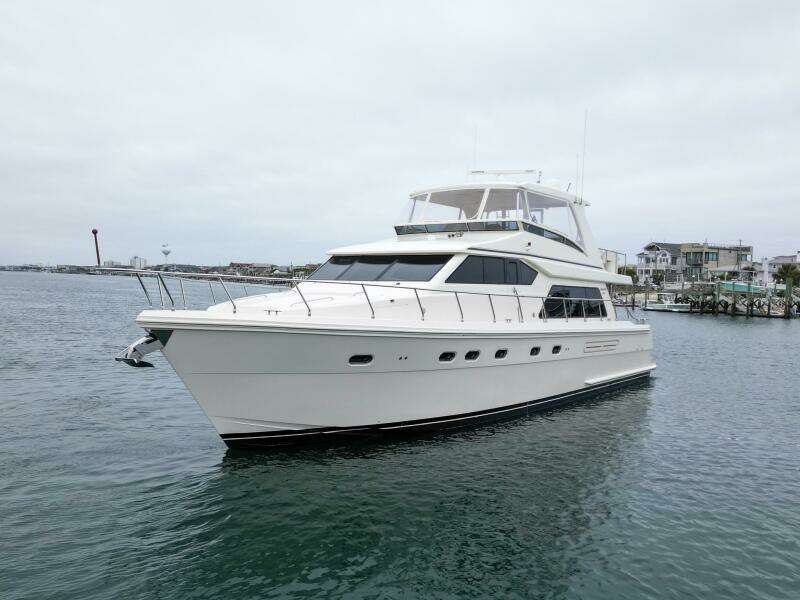 2008 Hampton 630 Pilothouse