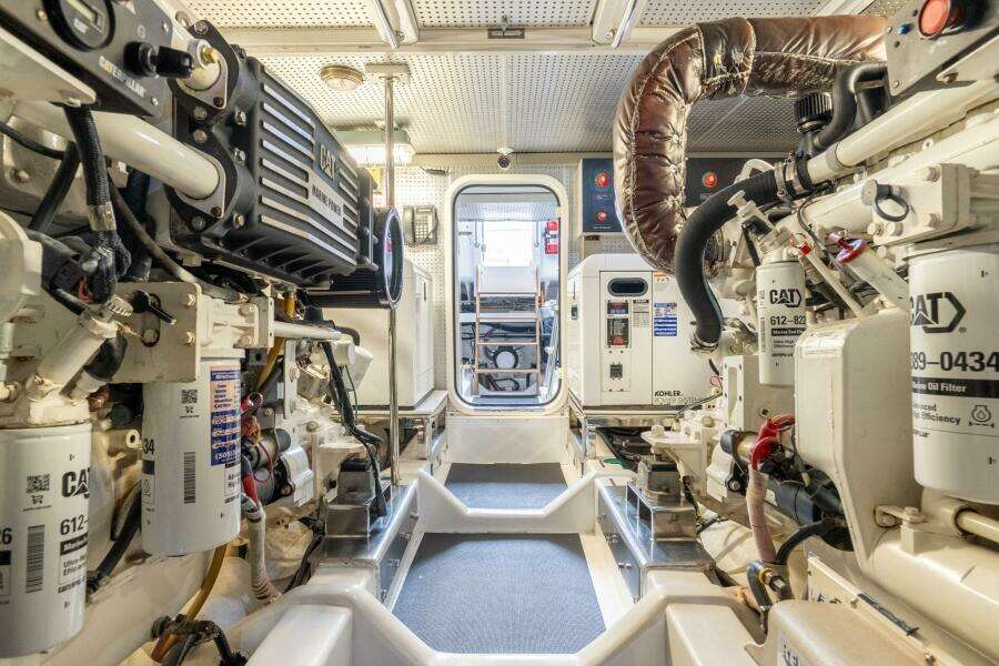 2008 Hampton 630 Pilothouse