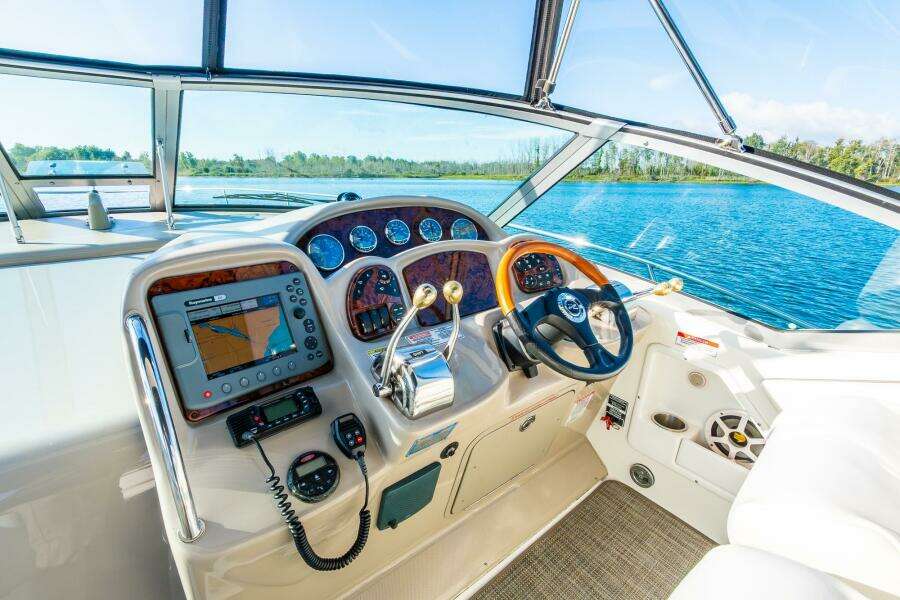 2007 Sea Ray 320 Sundancer