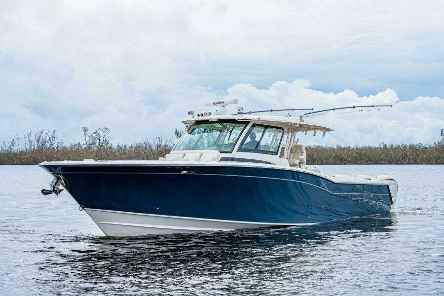 Grady White 45 Pura Vida - Exterior Profile
