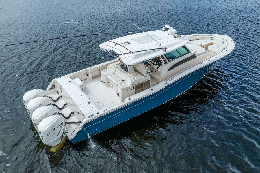 Grady White 45 Pura Vida - Exterior Profile