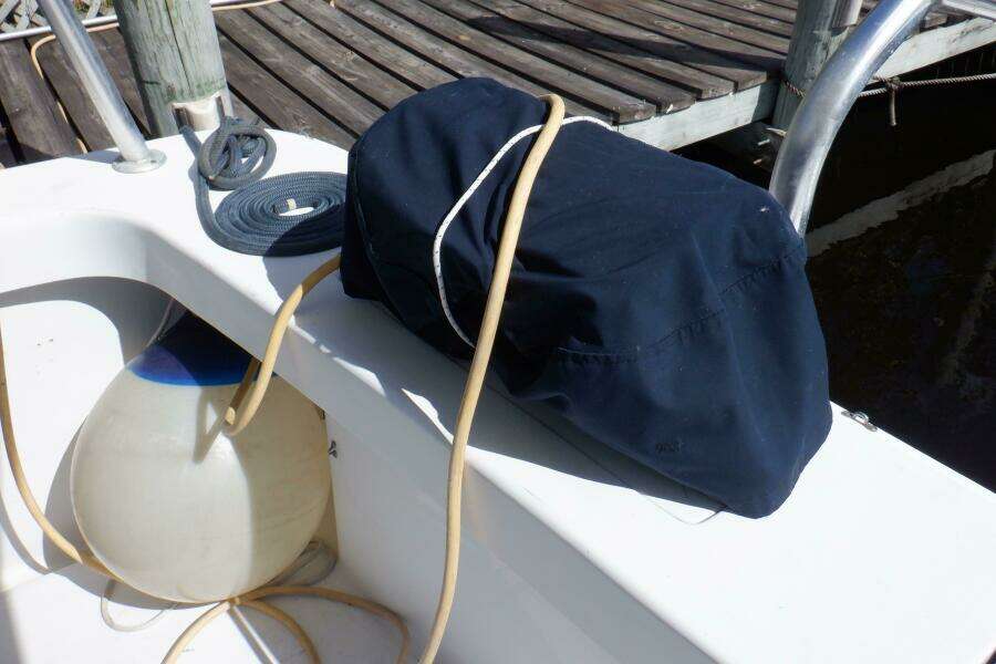 1999 Mainship 350 Trawler