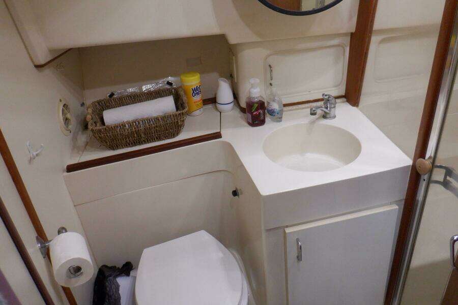 1999 Mainship 350 Trawler