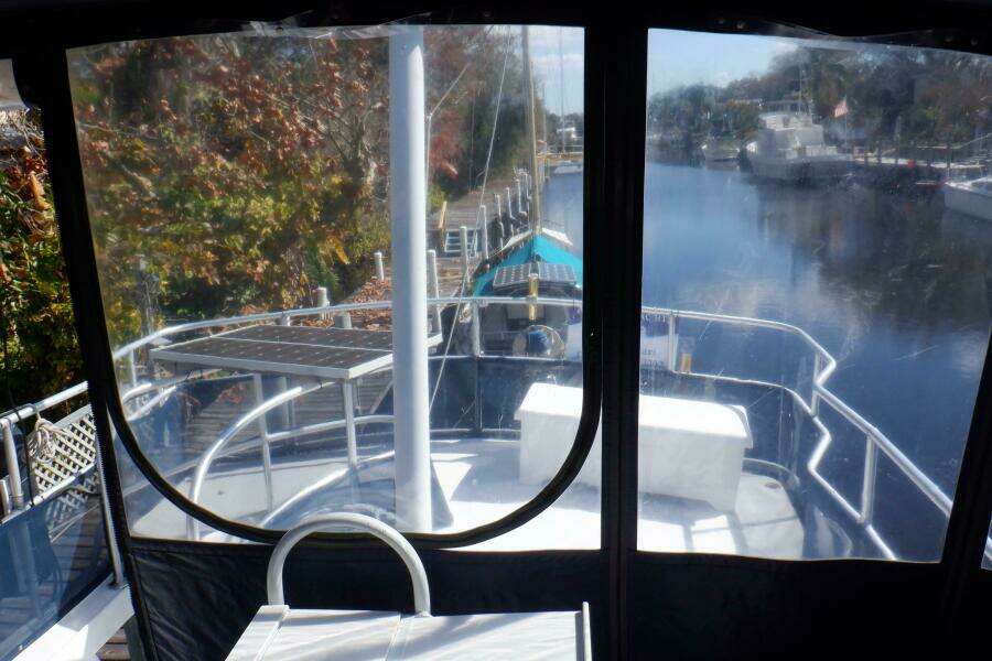 1999 Mainship 350 Trawler