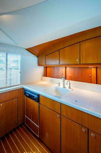 1999 Ocean Yachts Convertible