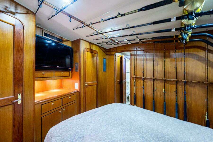 1999 Ocean Yachts Convertible