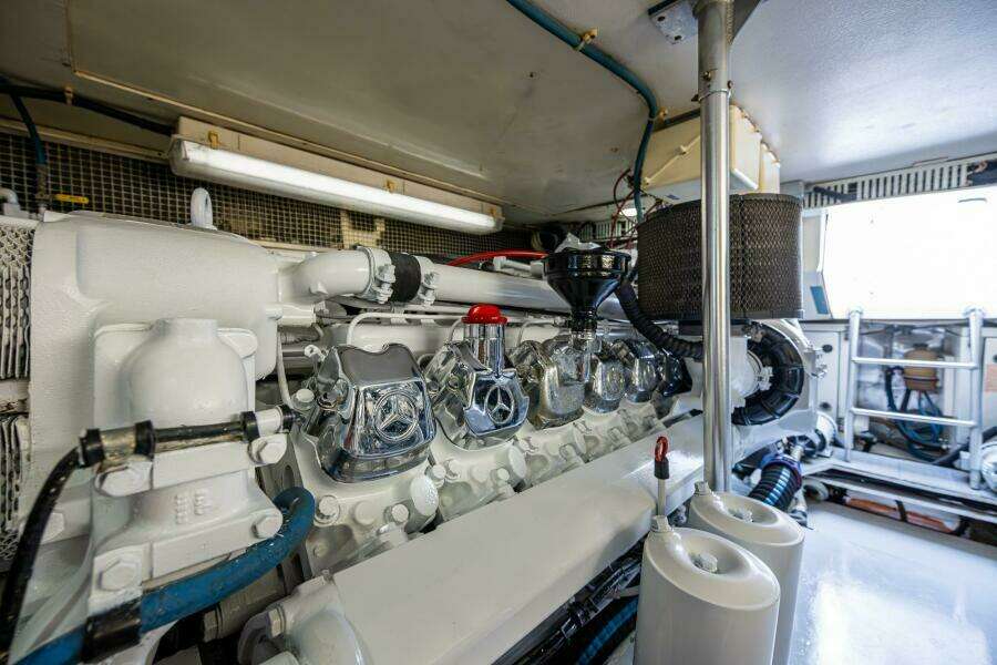 1999 Ocean Yachts Convertible