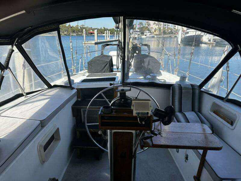 1975 Morgan Out Island 51