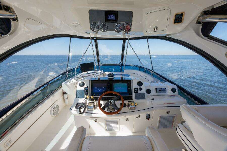 2006 52 Sea Ray Sedan Bridge Zoe Grace Flybridge (6)