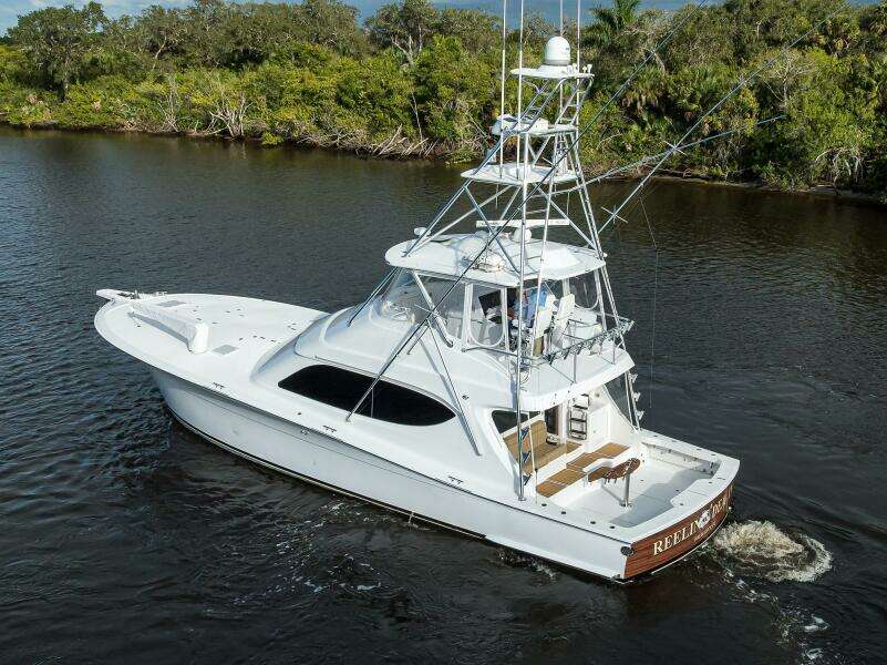 Hatteras 63 Reelin N Dealin - Exterior Profile