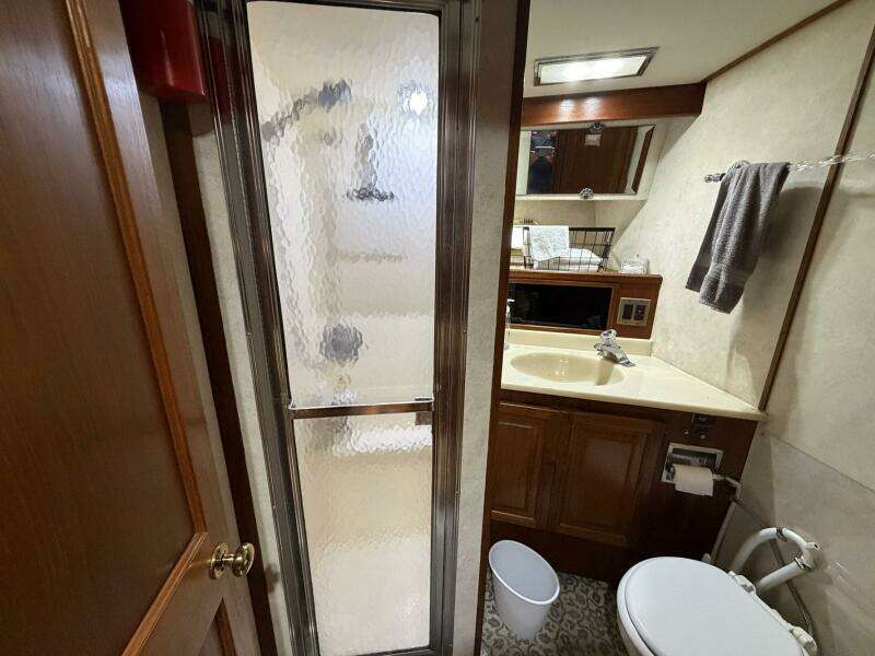 1987 Viking 44 Motor Yacht