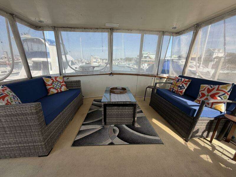 1987 Viking 44 Motor Yacht