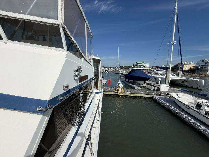 1987 Viking 44 Motor Yacht