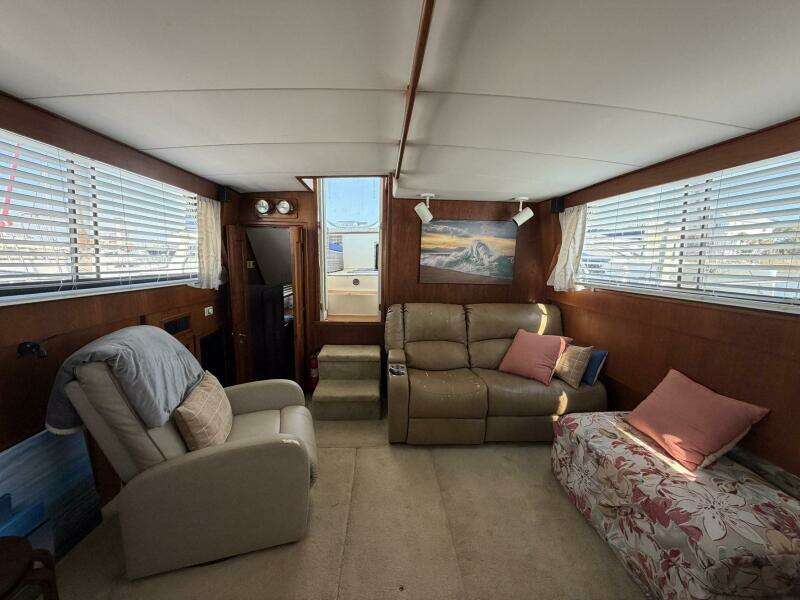1987 Viking 44 Motor Yacht