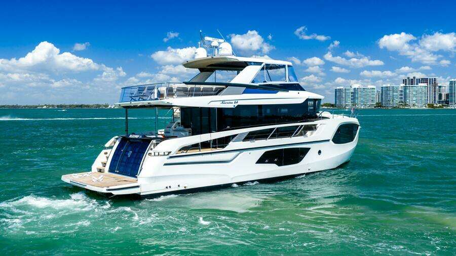 2022 Absolute 64 Navetta