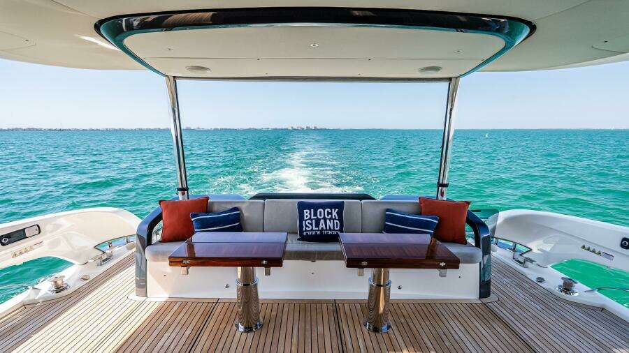 2022 Absolute 64 Navetta