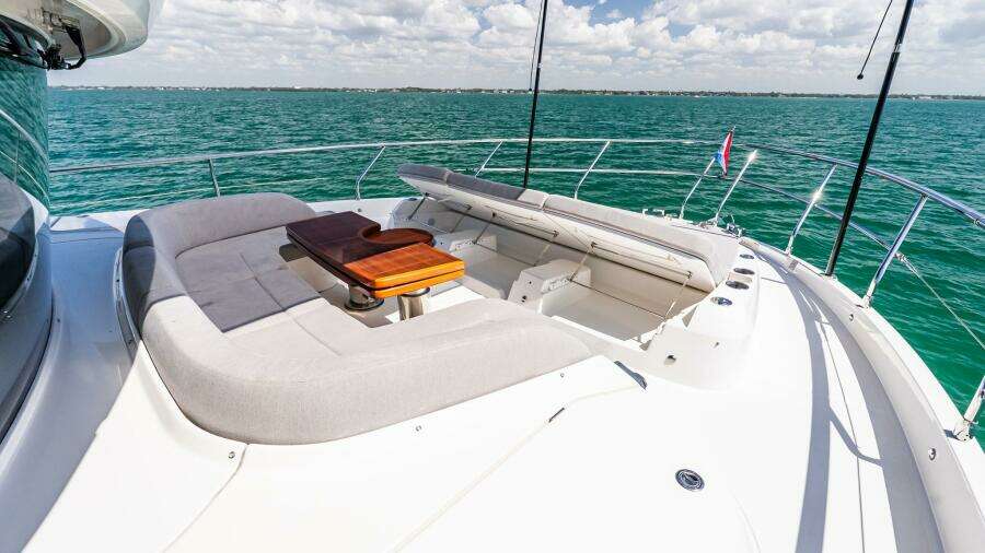 2022 Absolute 64 Navetta