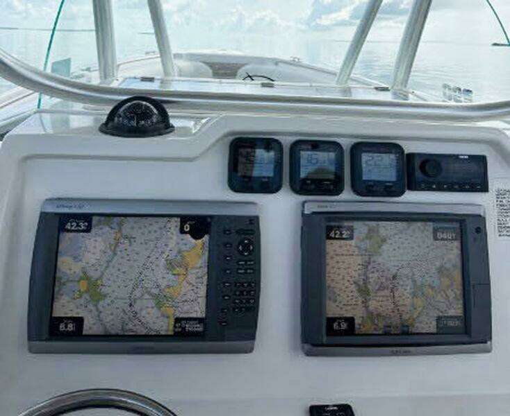 2013 Sailfish 290 CC