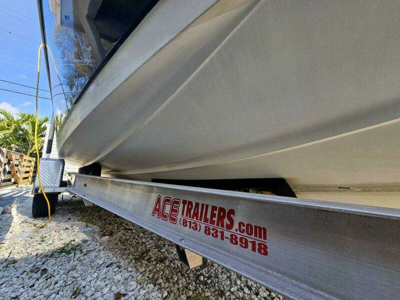 2013 Sailfish 290 CC