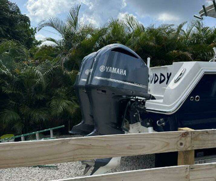 2013 Sailfish 290 CC