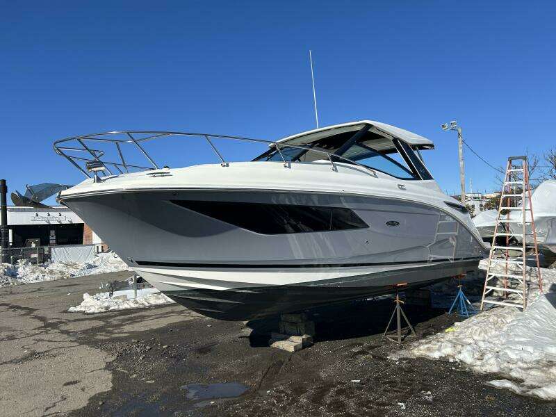 2021 Sea Ray 320 Sundancer