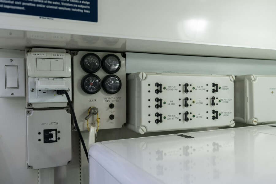 2013 Ocean Alexander 65 PILOTHOUSE