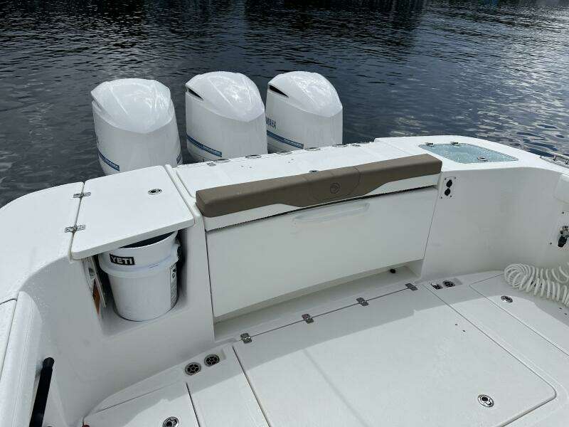 2020 Edgewater 370CC