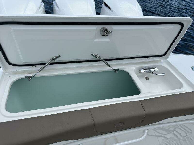 2020 Edgewater 370CC