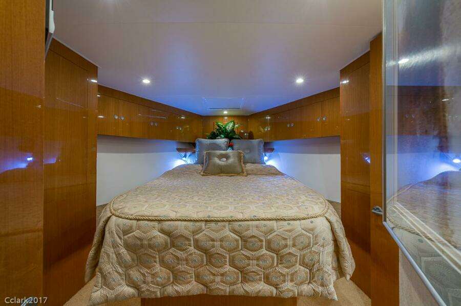 2007 Post 53 Convertible