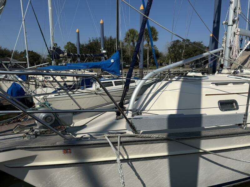 1999 Island Packet 380