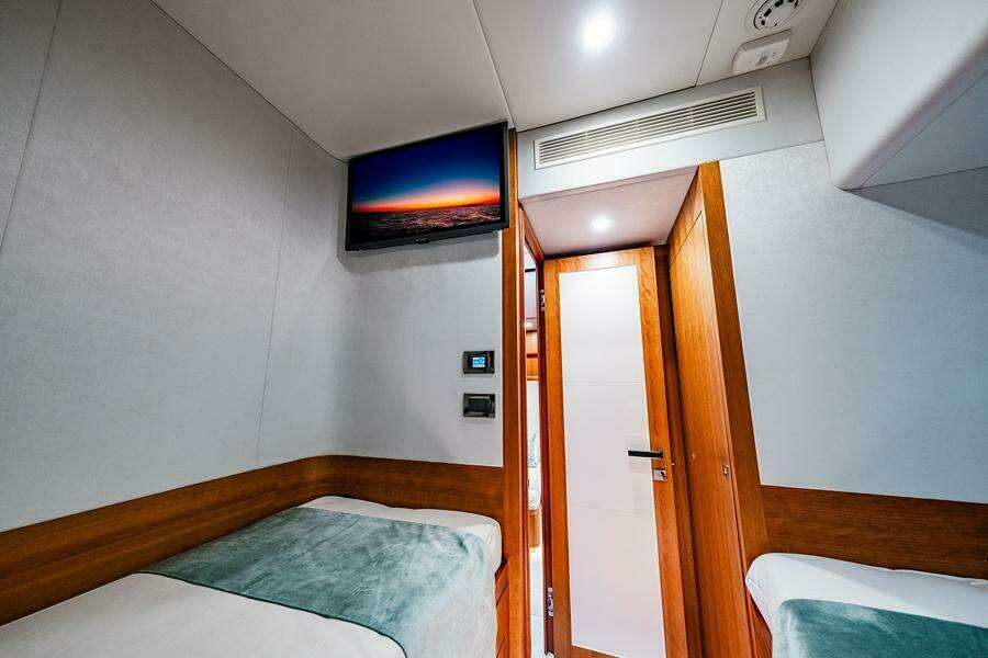 Port Guest Cabin Looking Aft  