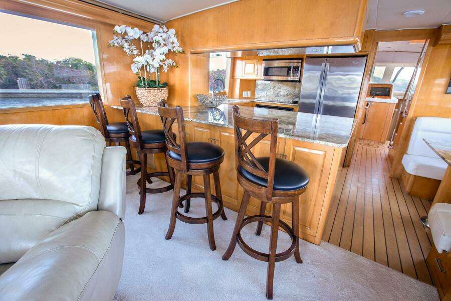 KRISTIN LEE 75’ - Main Deck GAllaey Countertop