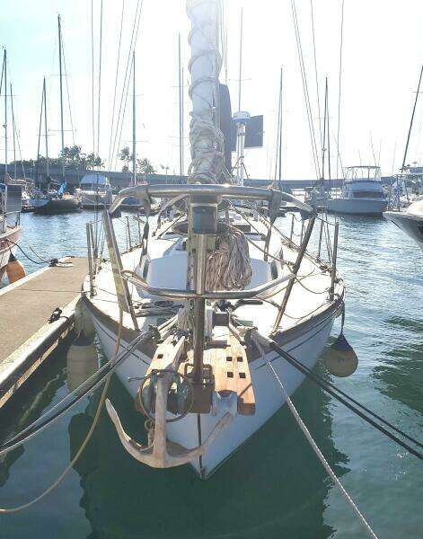 1987 Cape Dory 330