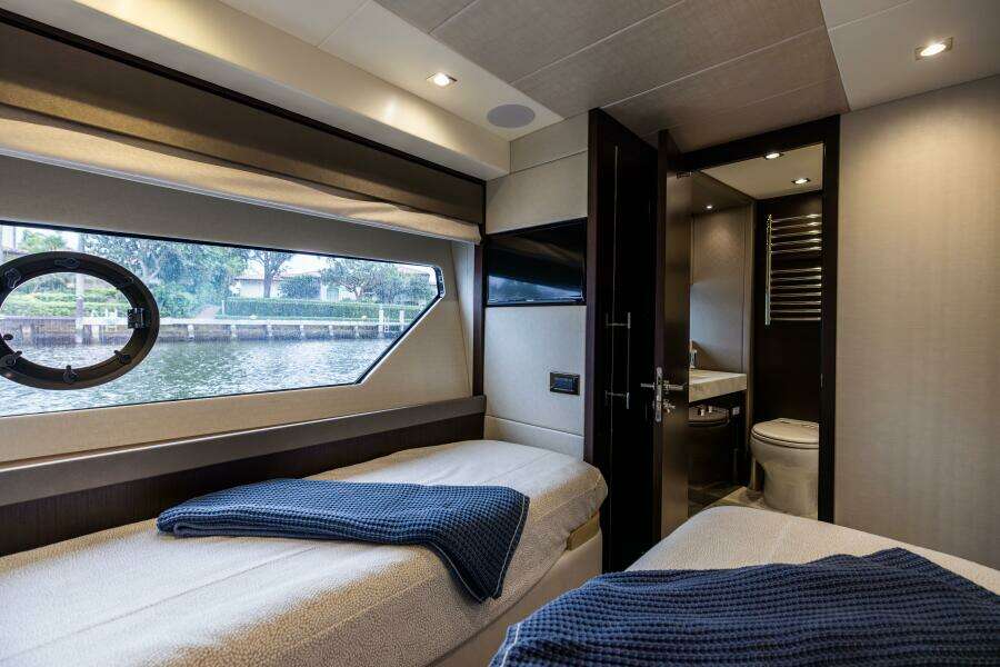 Sunseeker 76 - Journey