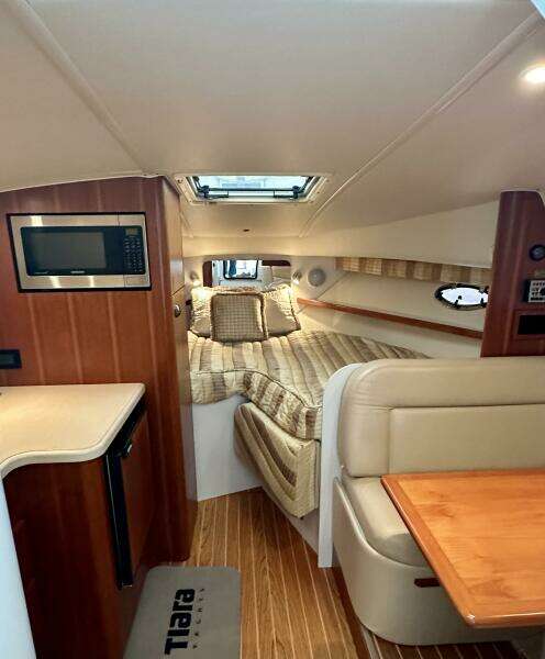 2006 Tiara Yachts 2900 Open Classic