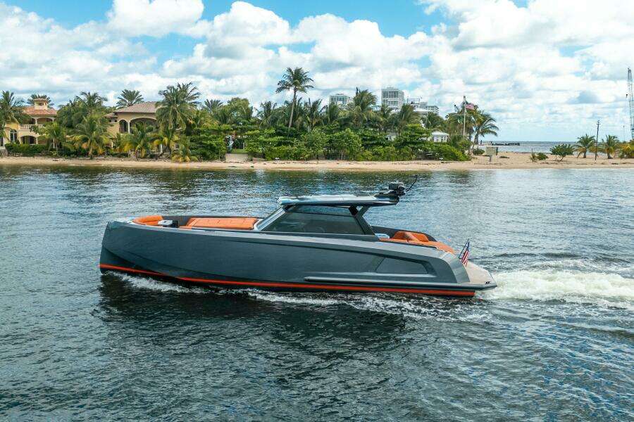 2022 Vanquish Yachts VQ45