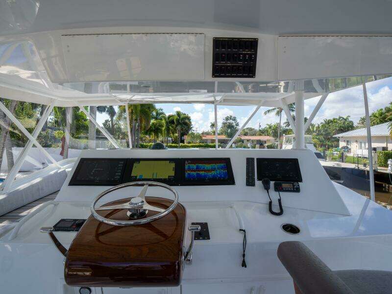 1998 Viking 58 Convertible