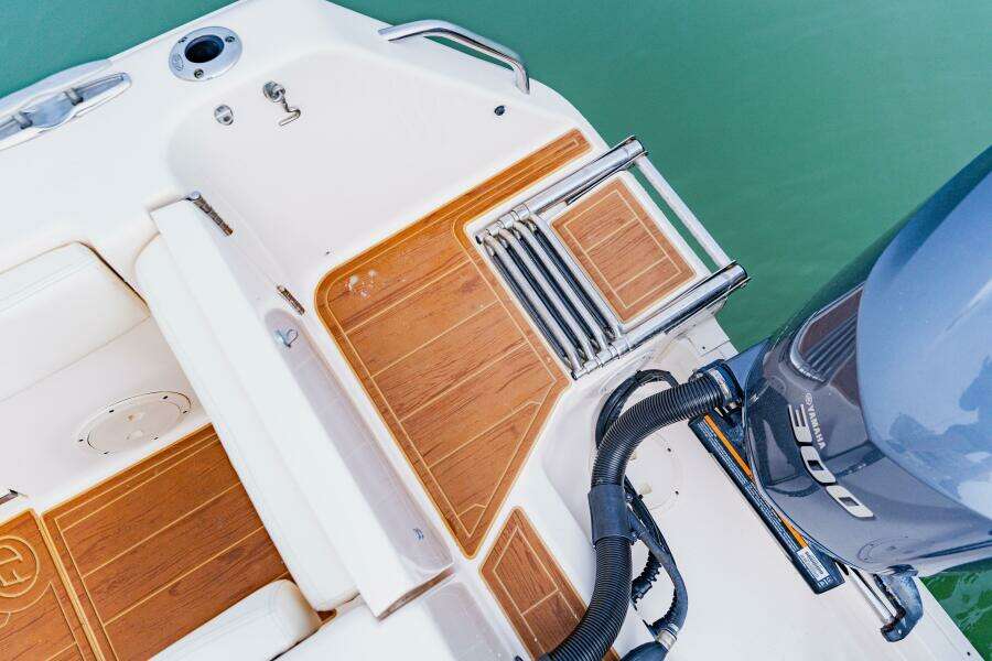 2021 Grady-White 306 Canyon