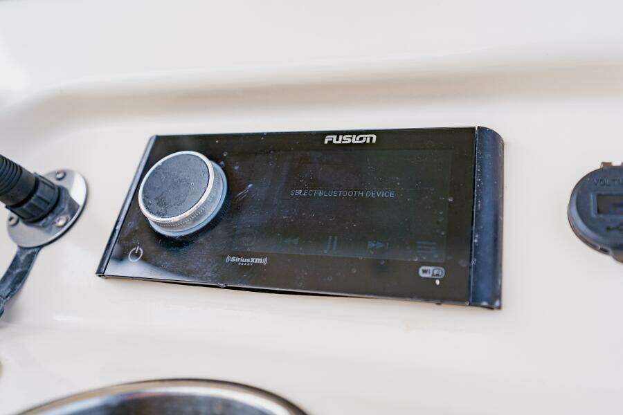 2021 Grady-White 306 Canyon