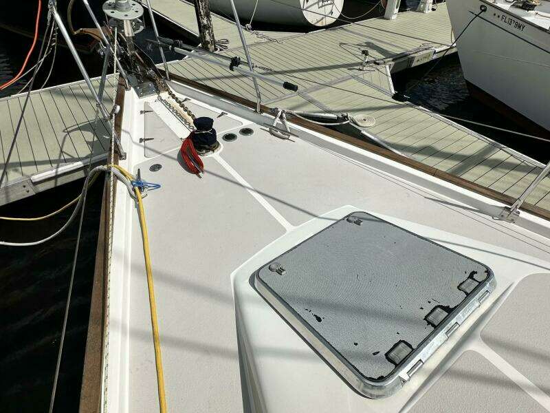 2005 Catalina Morgan 440