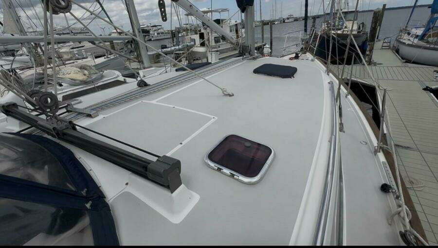 2005 Catalina Morgan 440