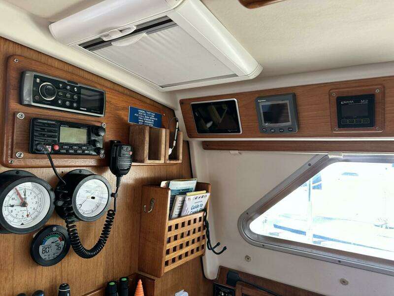 2005 Catalina Morgan 440