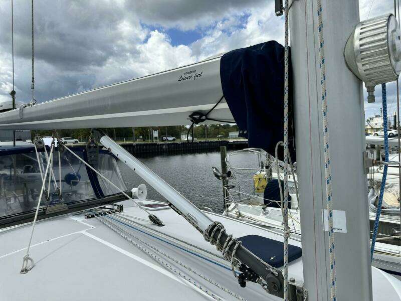 2005 Catalina Morgan 440