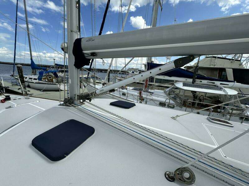 2005 Catalina Morgan 440