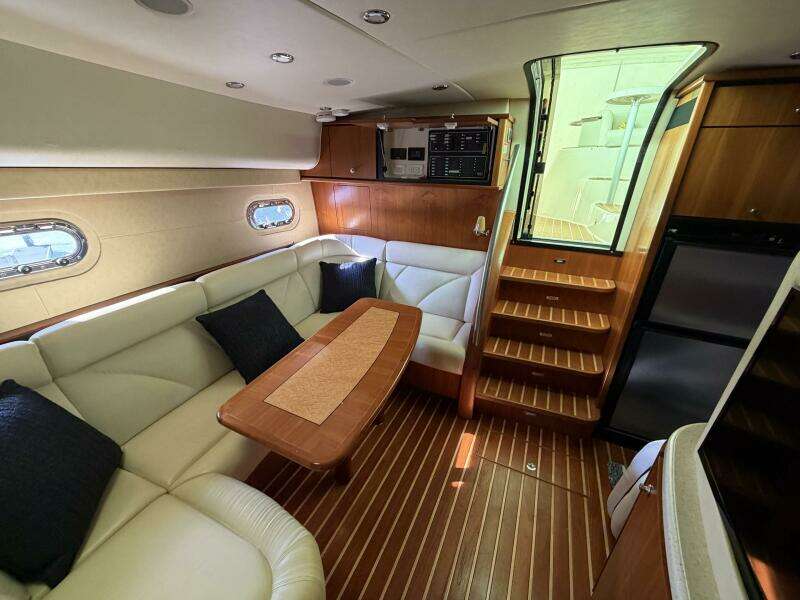 2008 Tiara Yachts 4300 Sovran