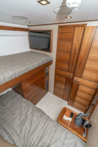 2025 Viking 90C "Zatara" 