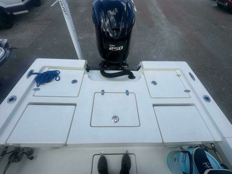 2016 Pathfinder 2400 TRS